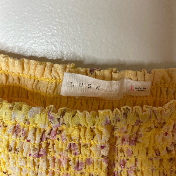 Lush smocked long sleeved blouse in yellow/lilac size L - Picture 3 of 3